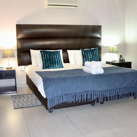 Cavallo Guesthouse Windhoek Exterior photo