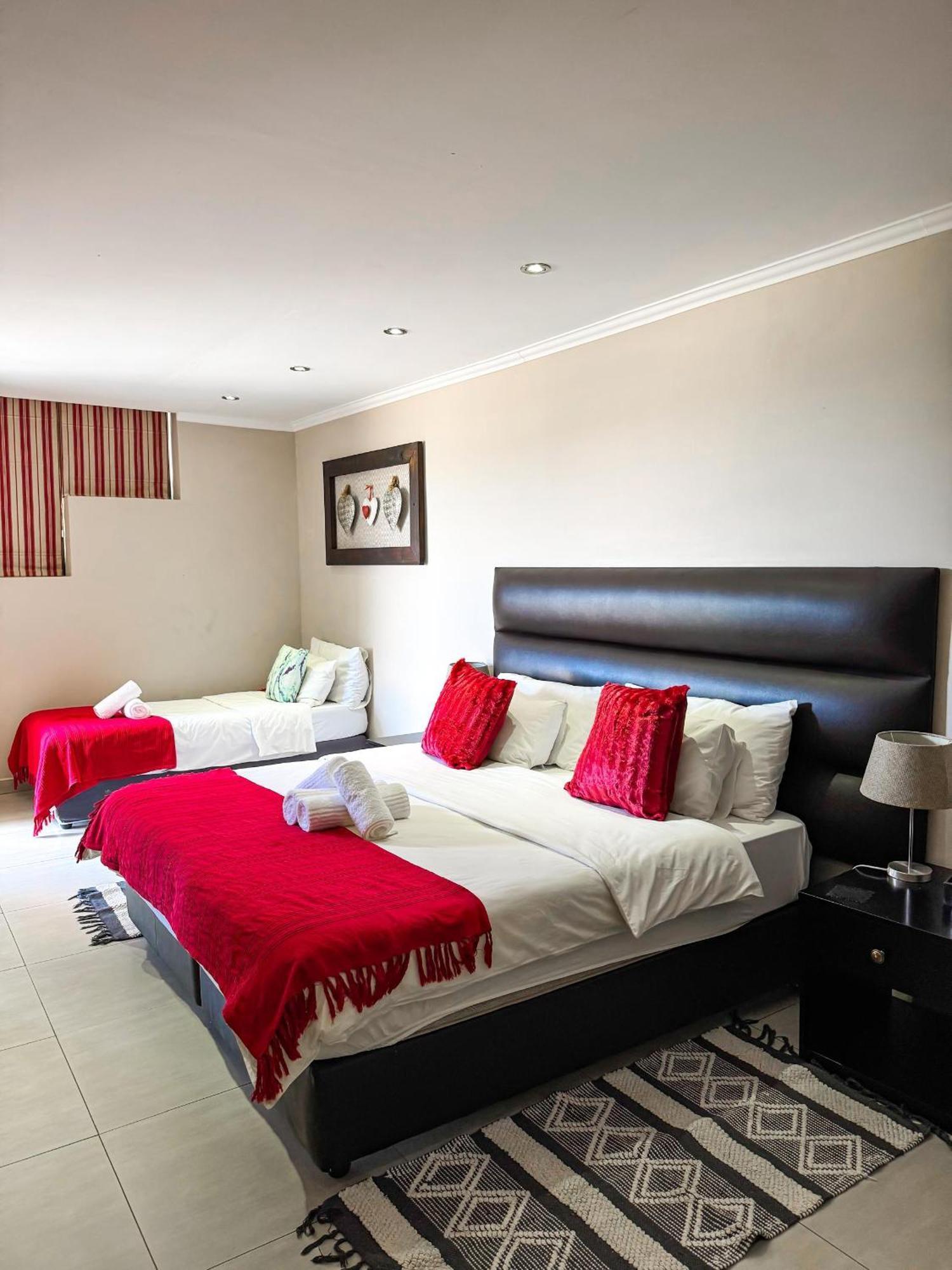 Cavallo Guesthouse Windhoek Exterior photo